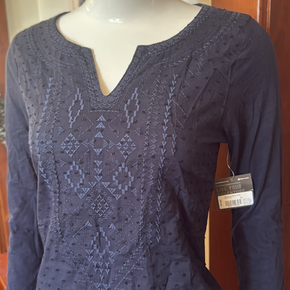 NWT Eddie Bauer size small Women's Blue  Embroidered Top